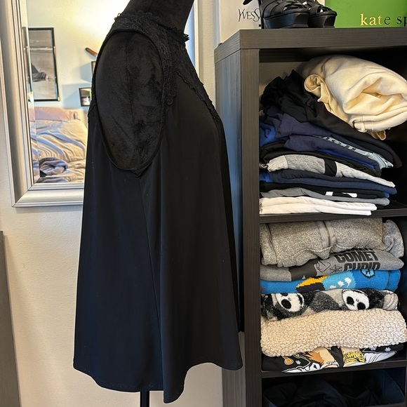 Torrid top - Picture 4 of 8